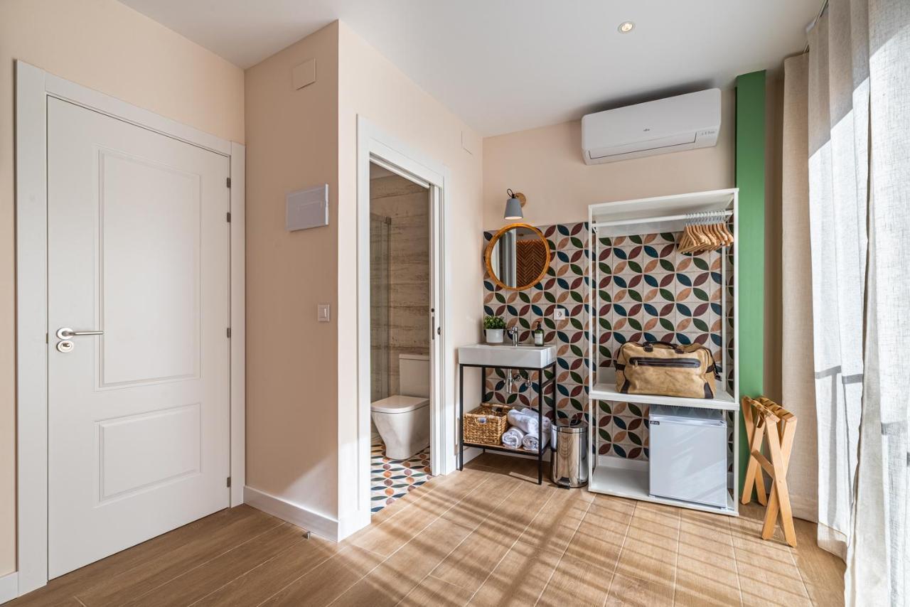 Vestal Suites Domo Cambrils Buitenkant foto