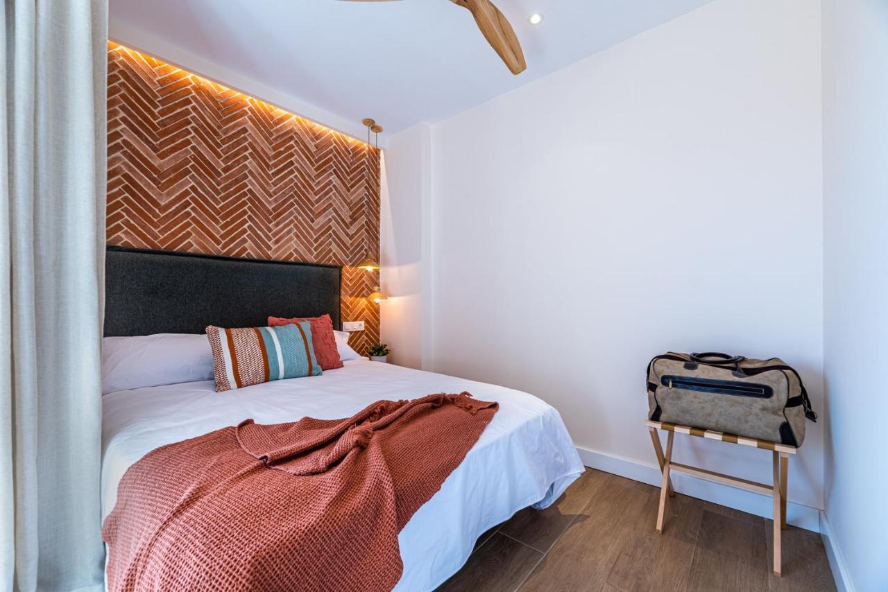 Vestal Suites Domo Cambrils Buitenkant foto