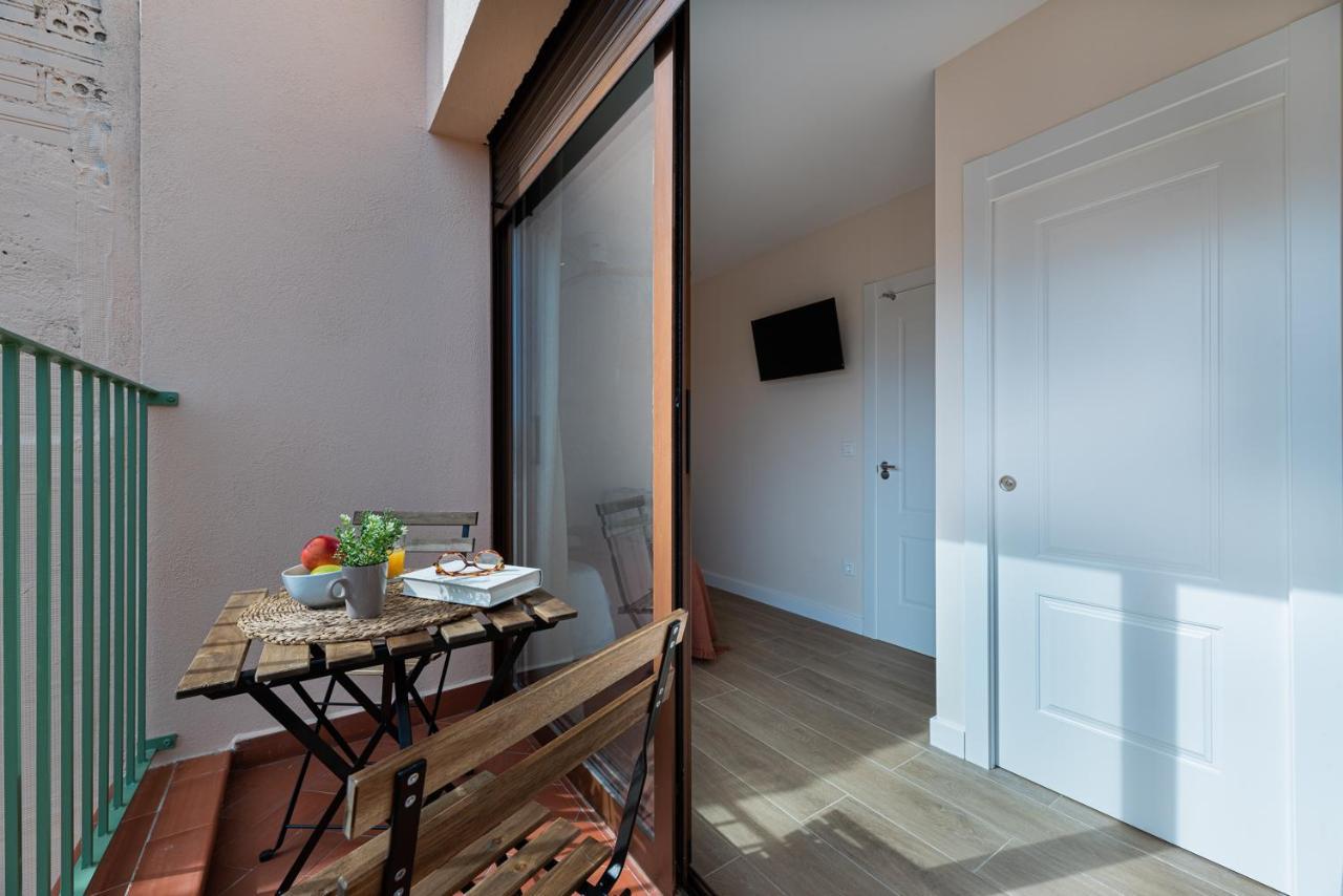 Vestal Suites Domo Cambrils Buitenkant foto