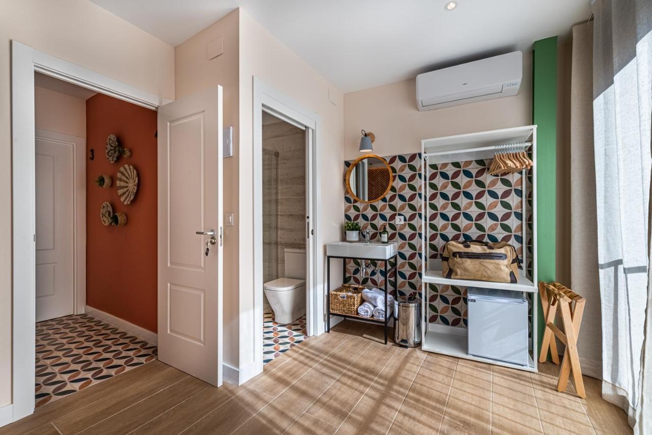 Vestal Suites Domo Cambrils Buitenkant foto